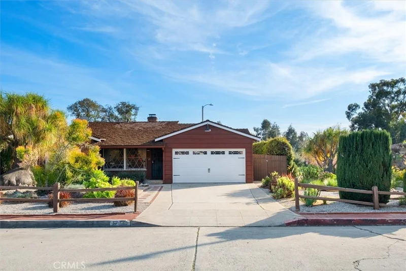 11330 Blix, West Toluca Lake, CA 91602