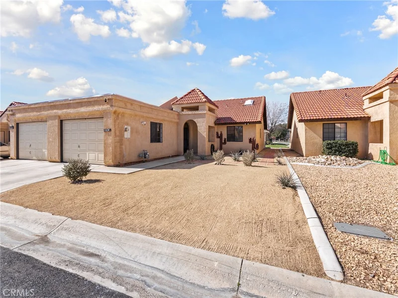 11634 Pepper, Apple Valley, CA 92308