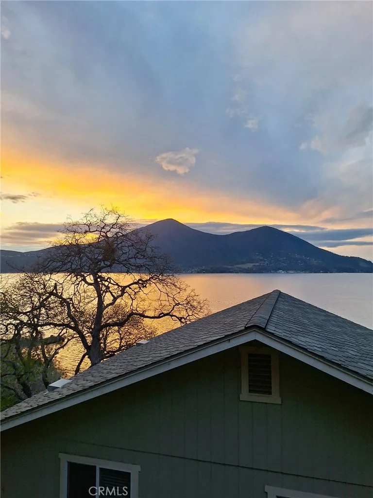 11515 Lakeshore, Clearlake, CA 95422