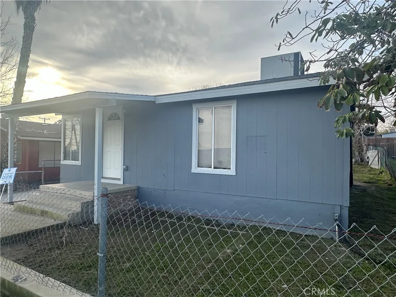 1011 Wood, Taft, CA 93268