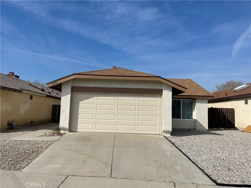 5084 Vail, San Bernardino, CA 92407
