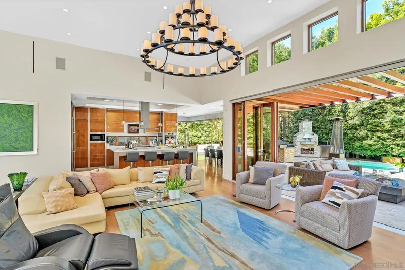 450 Country Club Ln, Coronado, CA 92118