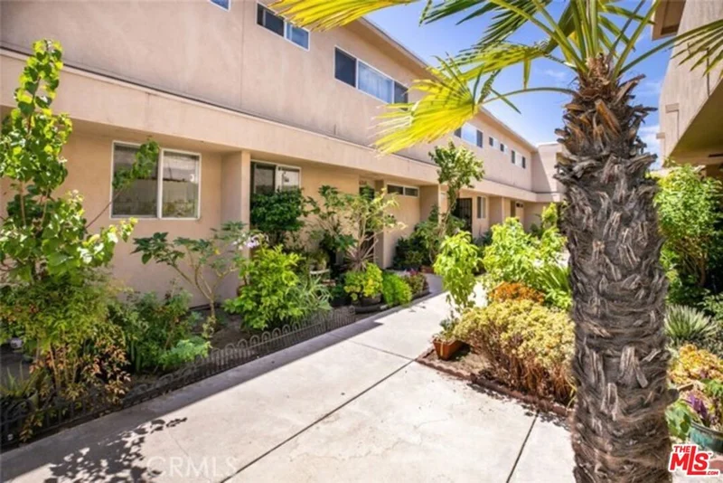6262 Morse, North Hollywood, CA 91606