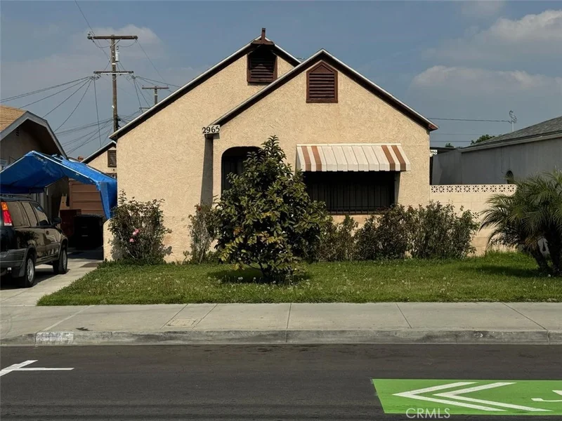 2965 Saturn, Huntington Park, CA 90255