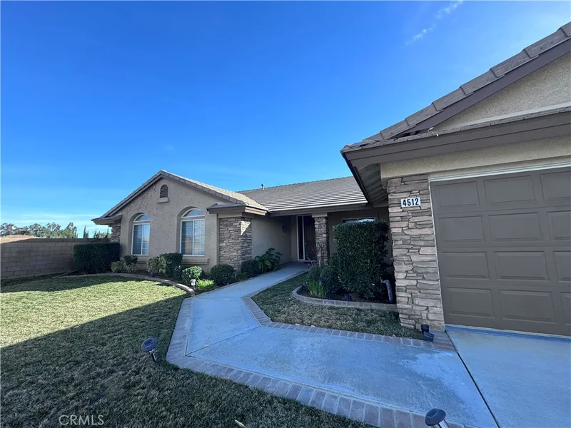 4512 Avenue N2, Palmdale, CA 93551