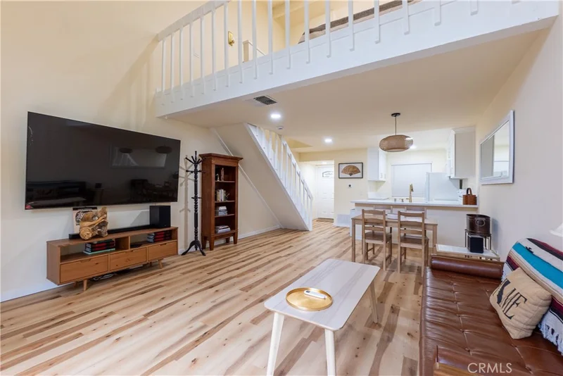62 Lakepines, Irvine, CA 92620