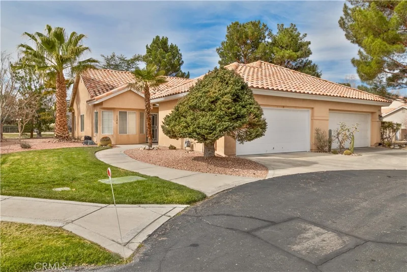 11374 Sawgrass, Apple Valley, CA 92308