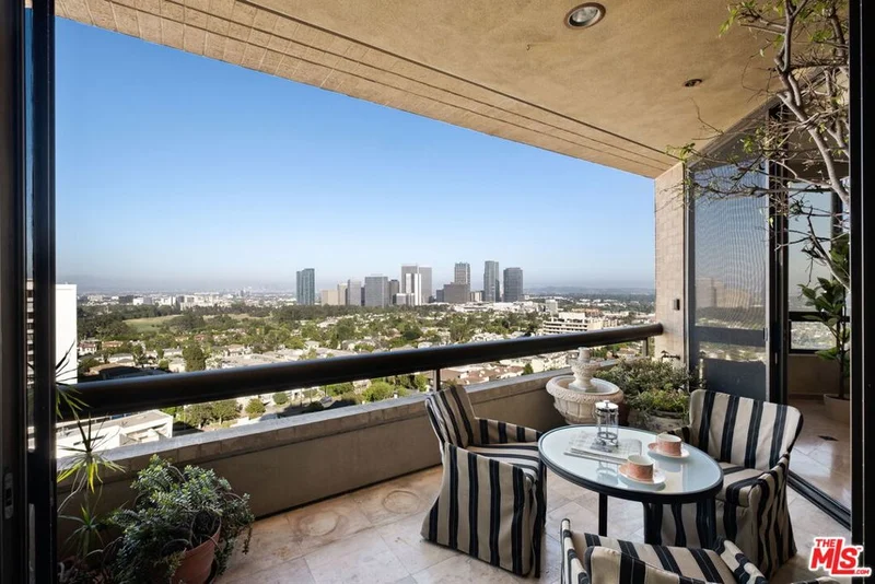 10430 Wilshire #1504, Los Angeles, CA 90024