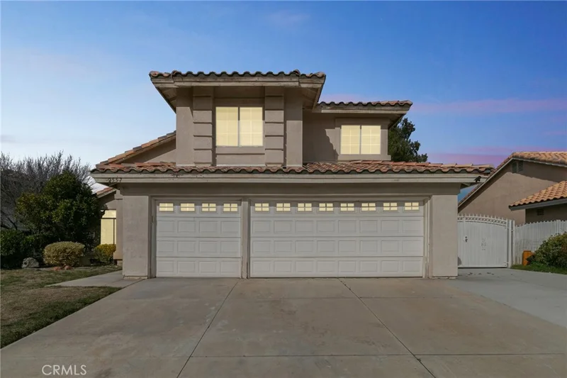 2557 Overland, Lancaster, CA 93536