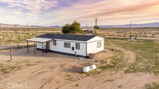 46014 Shadow Mountain, Newberry Springs, CA 92365