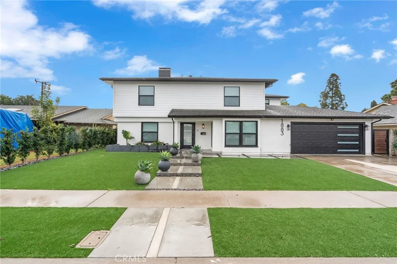 1883 Rhodes, Costa Mesa, CA 92626