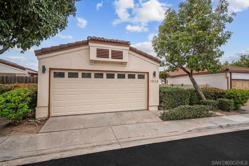 1024 45th St, San Diego, CA 92113