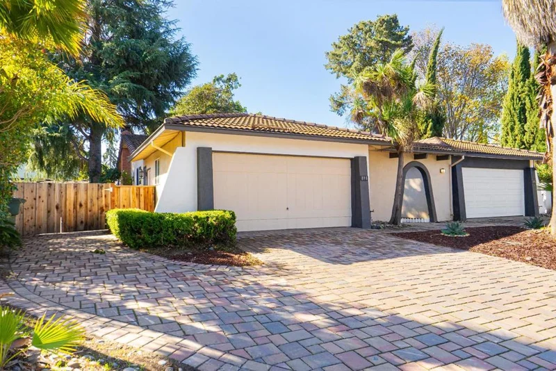 898 Evelyn, Sunnyvale, CA 94086