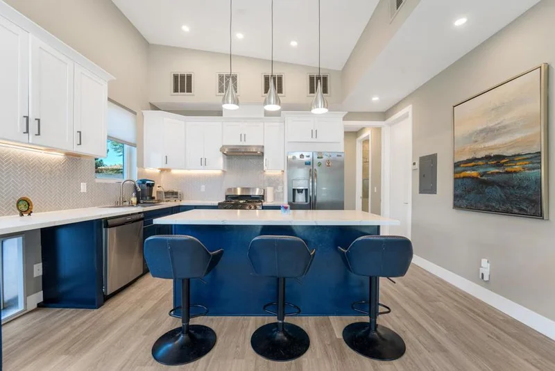 425 Gabilan, Los Altos, CA 94022