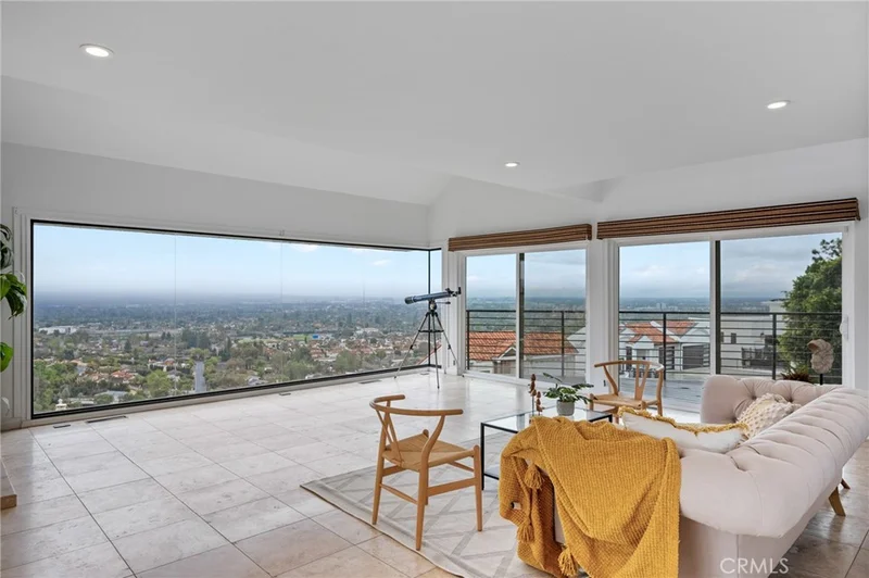 12241 Circula Panorama, Santa Ana, CA 92705