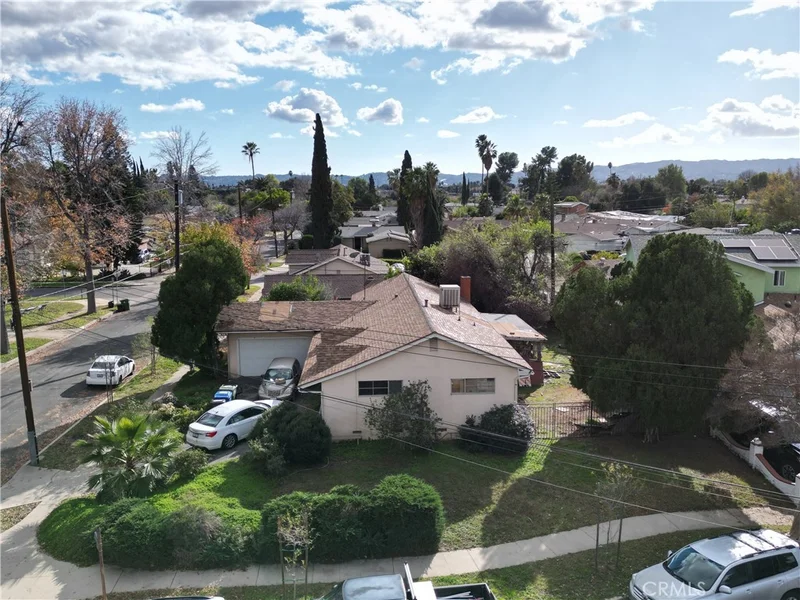 8617 Saloma, Panorama City, CA 91402