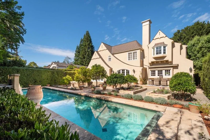 1130 Forest, Palo Alto, CA 94301