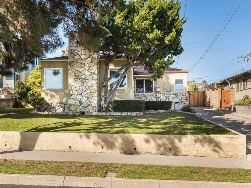 425 Maple, El Segundo, CA 90245