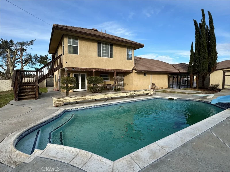 18785 Valencia, Hesperia, CA 92345