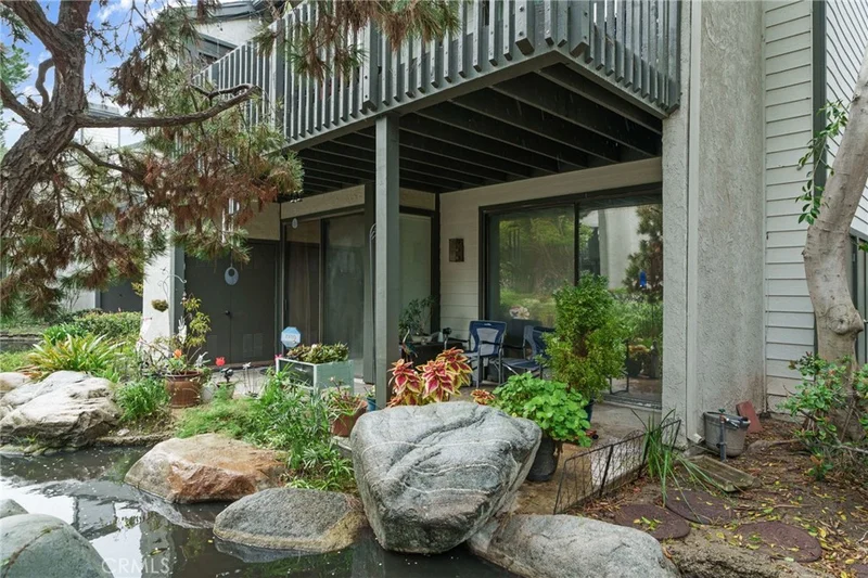 2534 Macarthur #O, Santa Ana, CA 92704