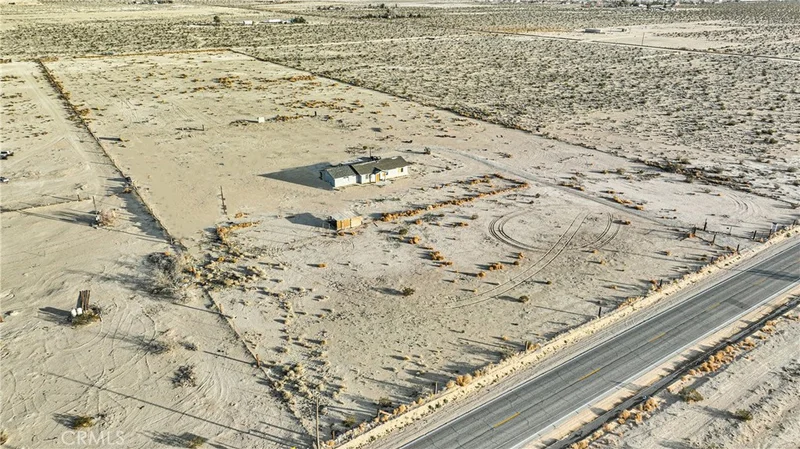 11431 Camp Rock, Lucerne Valley, CA 92356
