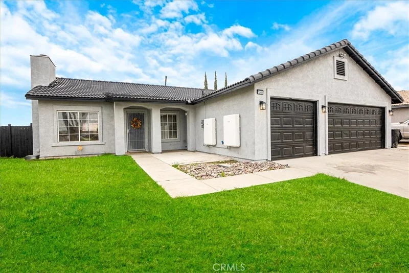 12489 Petaluma, Victorville, CA 92392