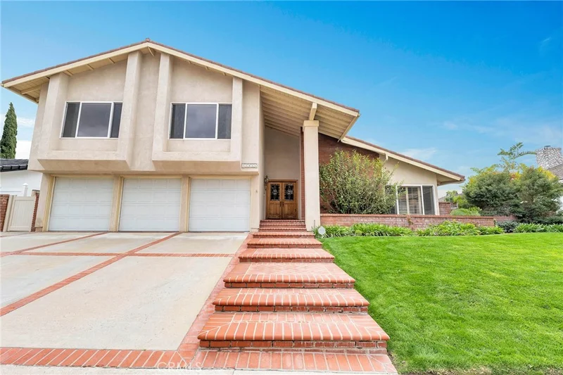 11466 Twin Hills, Porter Ranch, CA 91326