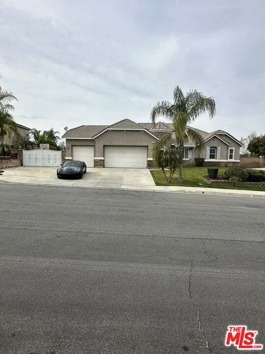 11876 Abington, Riverside, CA 92503
