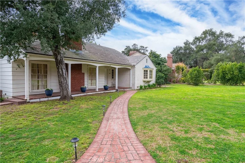 30 Hacienda, Arcadia, CA 91006