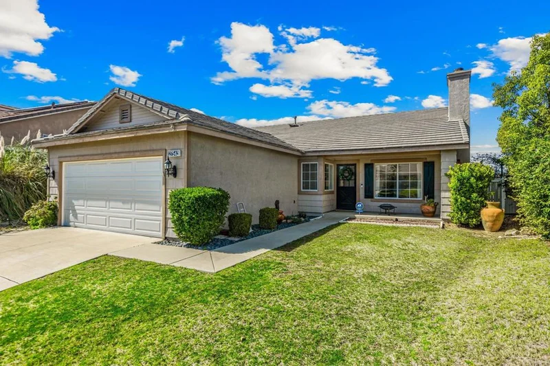27543 Acorn, Corona, CA 92883