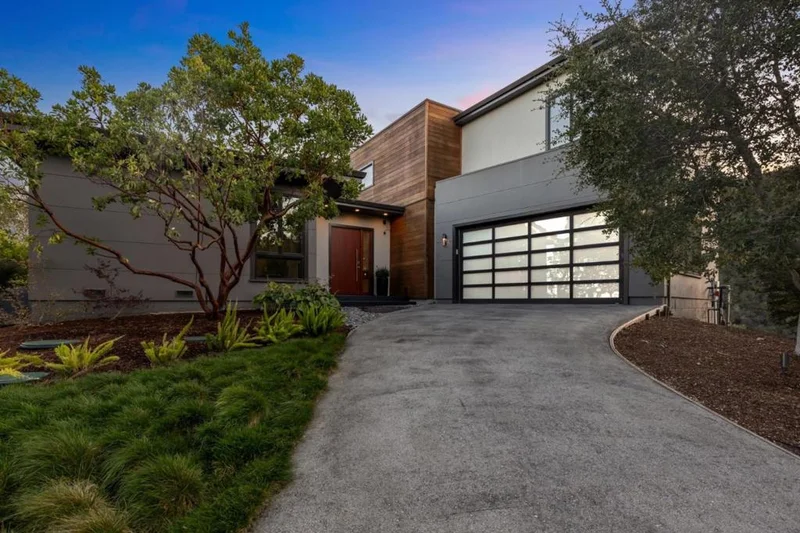 27640 Sherlock, Los Altos Hills, CA 94022