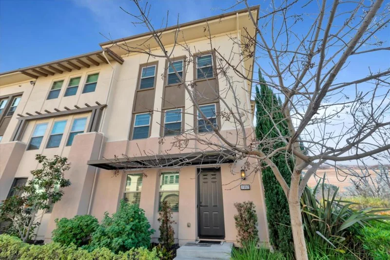 1002 Foxglove, San Jose, CA 95131
