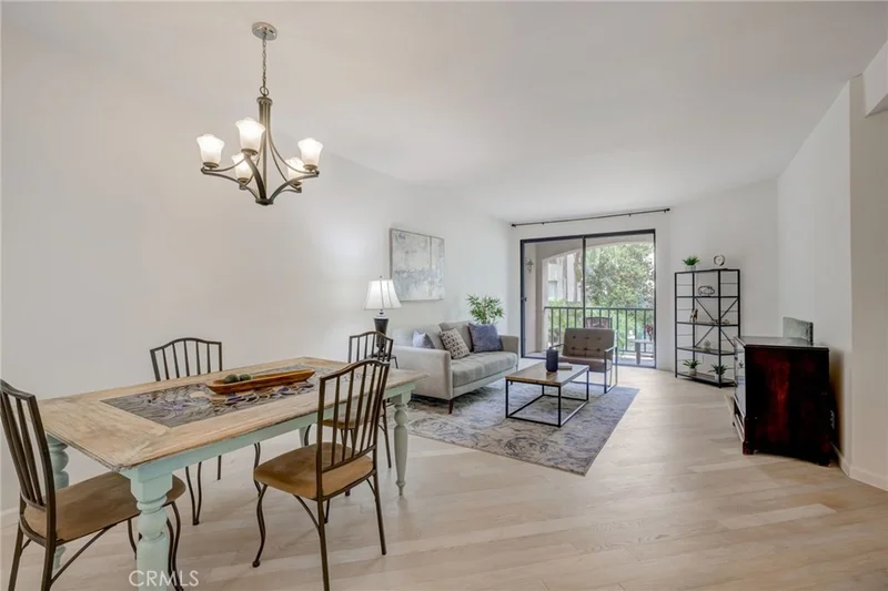 4200 Via Arbolada #215, Los Angeles, CA 90042