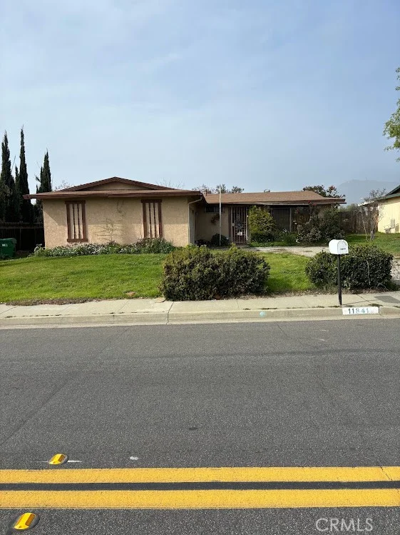 11841 Davis, Moreno Valley, CA 92557