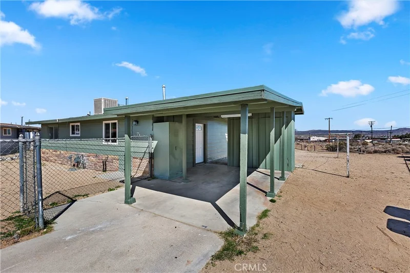 101 Surrey, Barstow, CA 92311