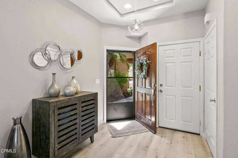 1132 Corte Riviera, Camarillo, CA 93010