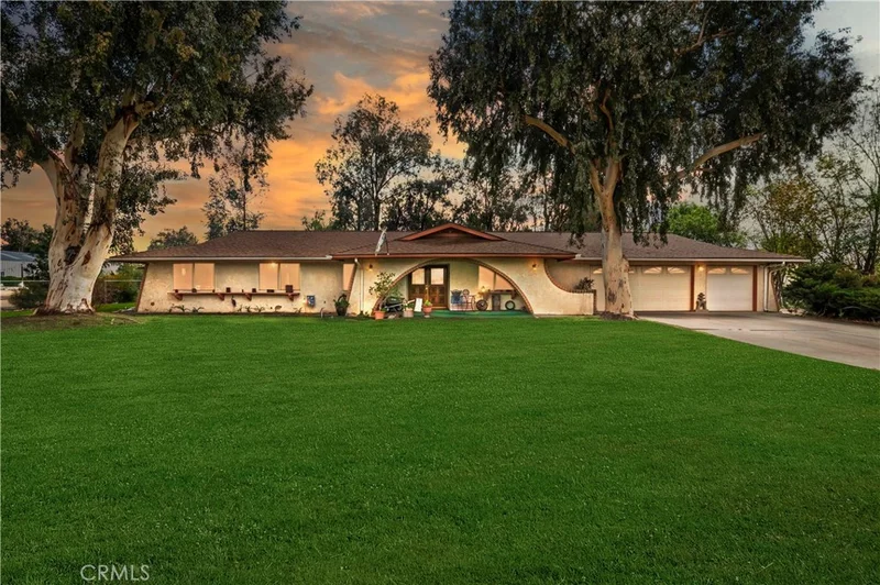 18561 Bert, Riverside, CA 92508