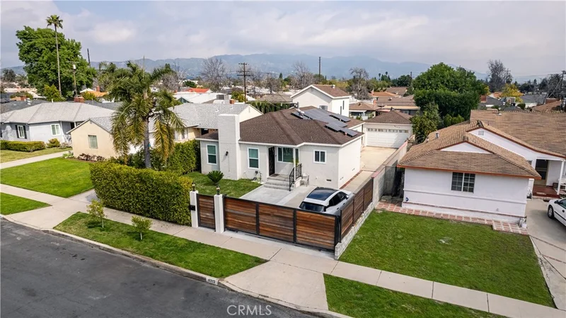 6212 Cleon, North Hollywood, CA 91606