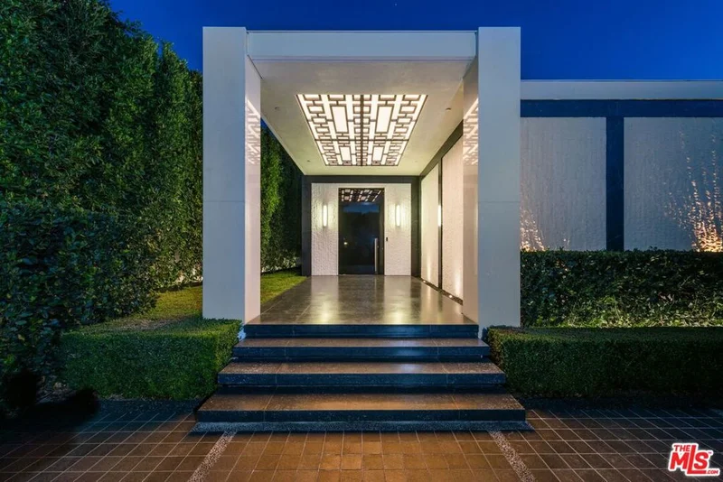 545 Chalette, Beverly Hills, CA 90210