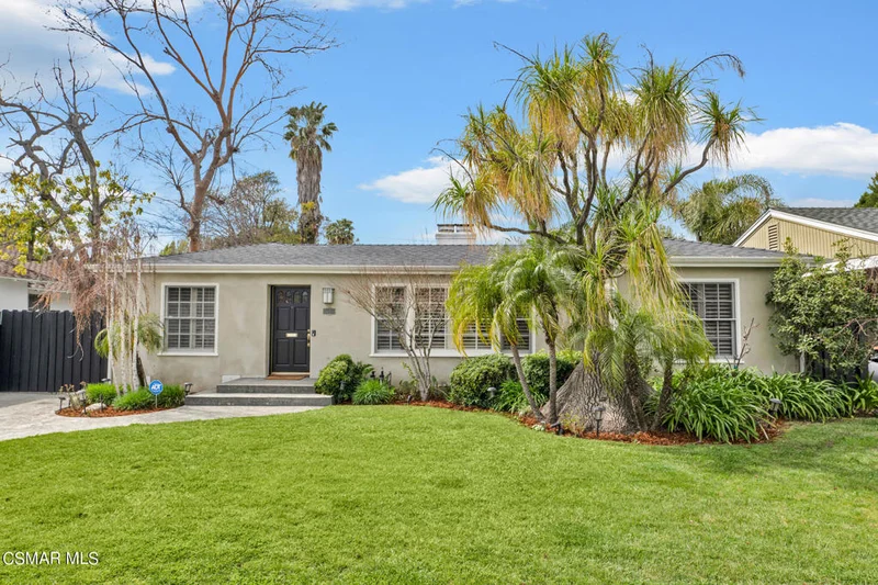 4609 Ventura Canyon, Sherman Oaks, CA 91423