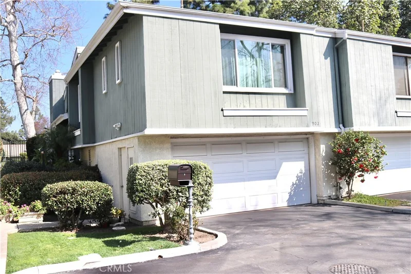 902 Hollow Brook #132, Costa Mesa, CA 92626