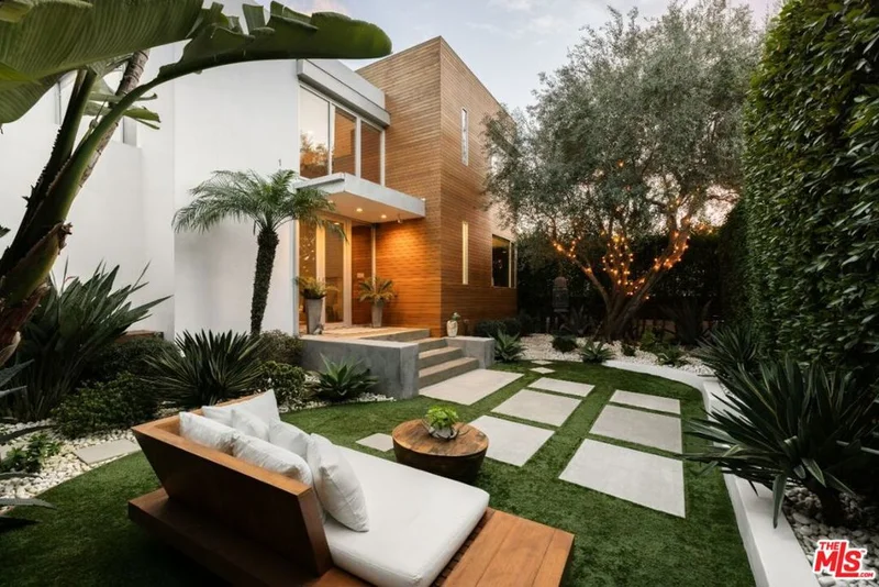 1126 Rose, Venice, CA 90291
