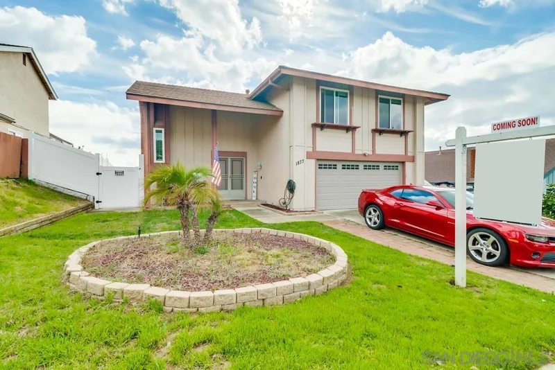 1877 Lavala Ln., El Cajon, CA 92021