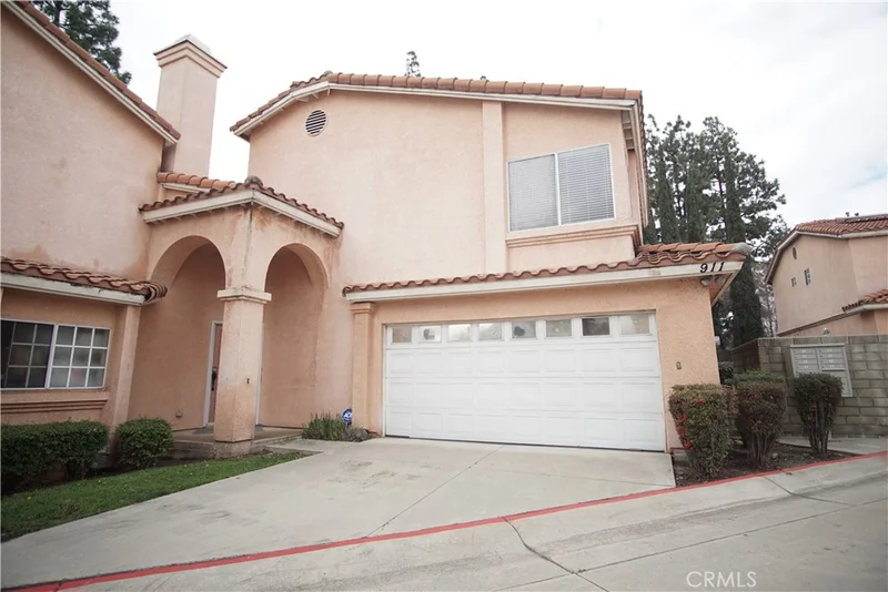 911 Arrow Hwy, Claremont, CA 91711