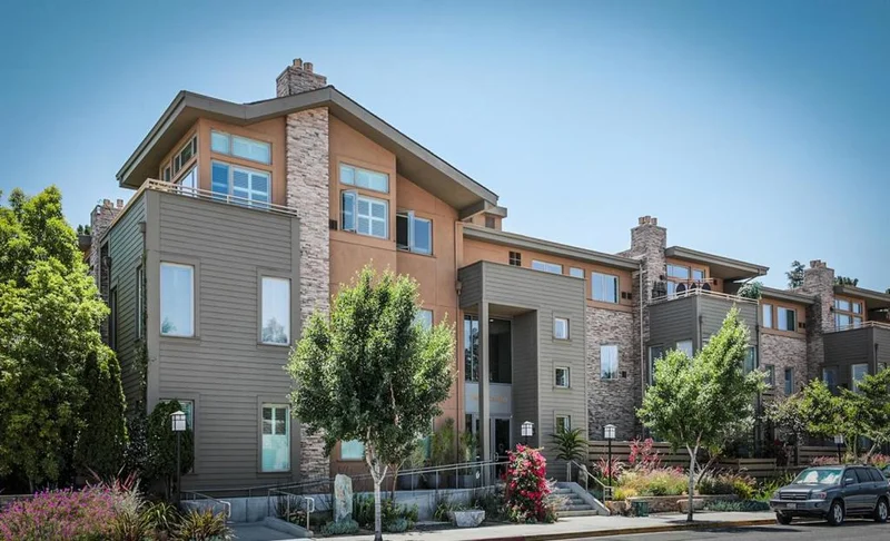 5100 El Camino Real #110, Los Altos, CA 94022