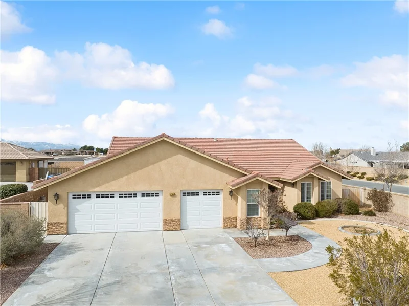 12526 Sarsi, Apple Valley, CA 92308
