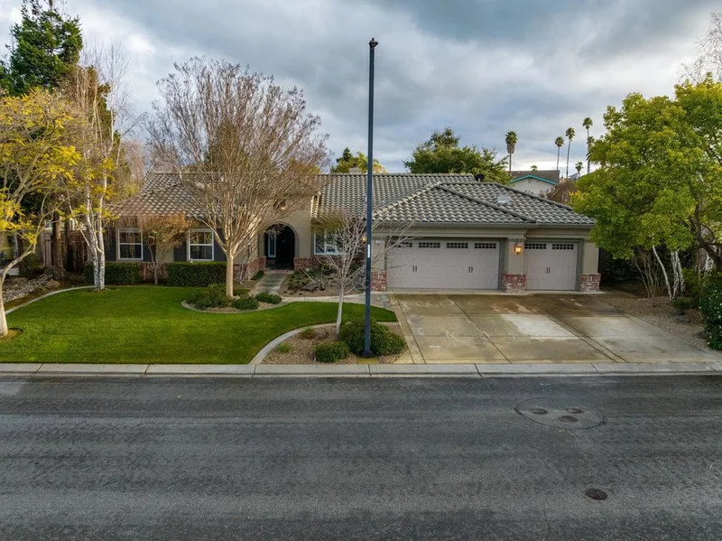 1235 Quail Ridge, Hollister, CA 95023
