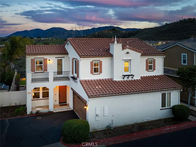 27118 Eden, Newhall, CA 91350