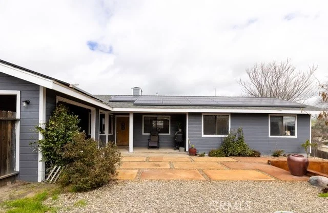 1145 L, San Miguel, CA 93451