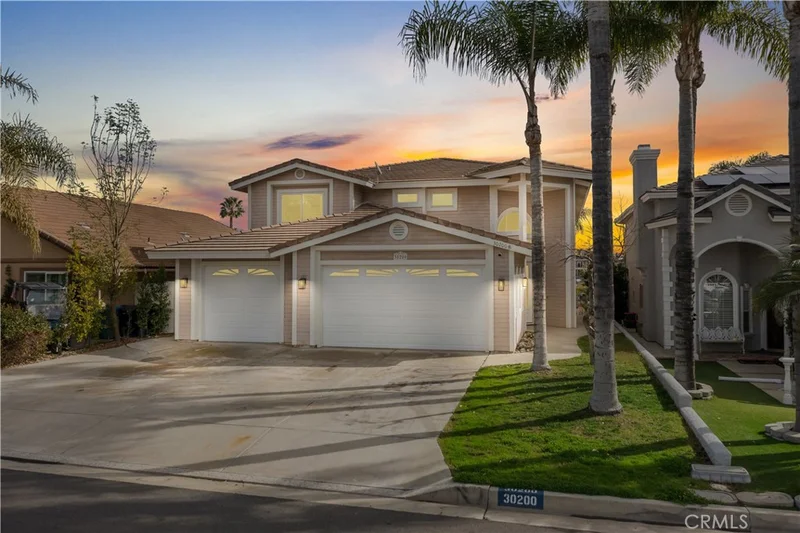30200 Clear Water, Canyon Lake, CA 92587